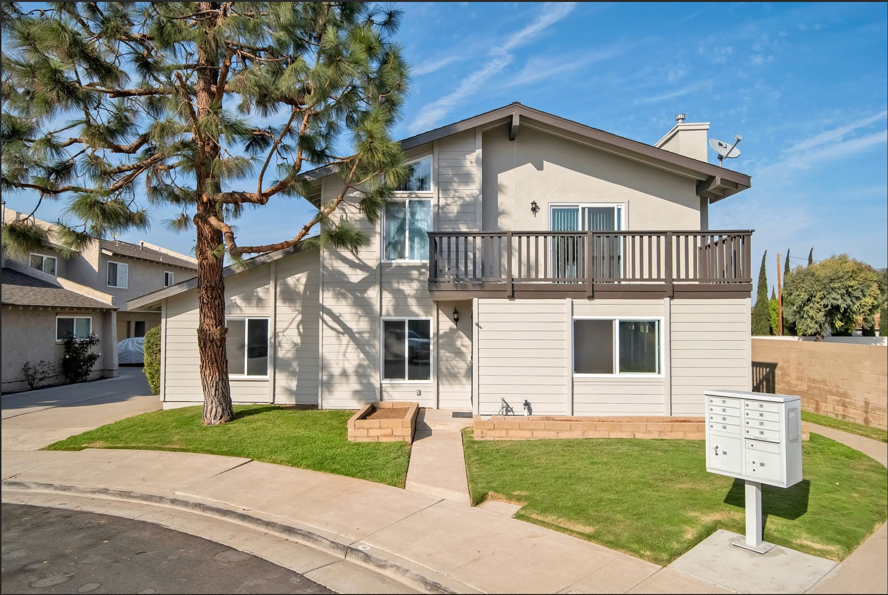 Renovated multifamily apartment community in coastal Orange County, California
