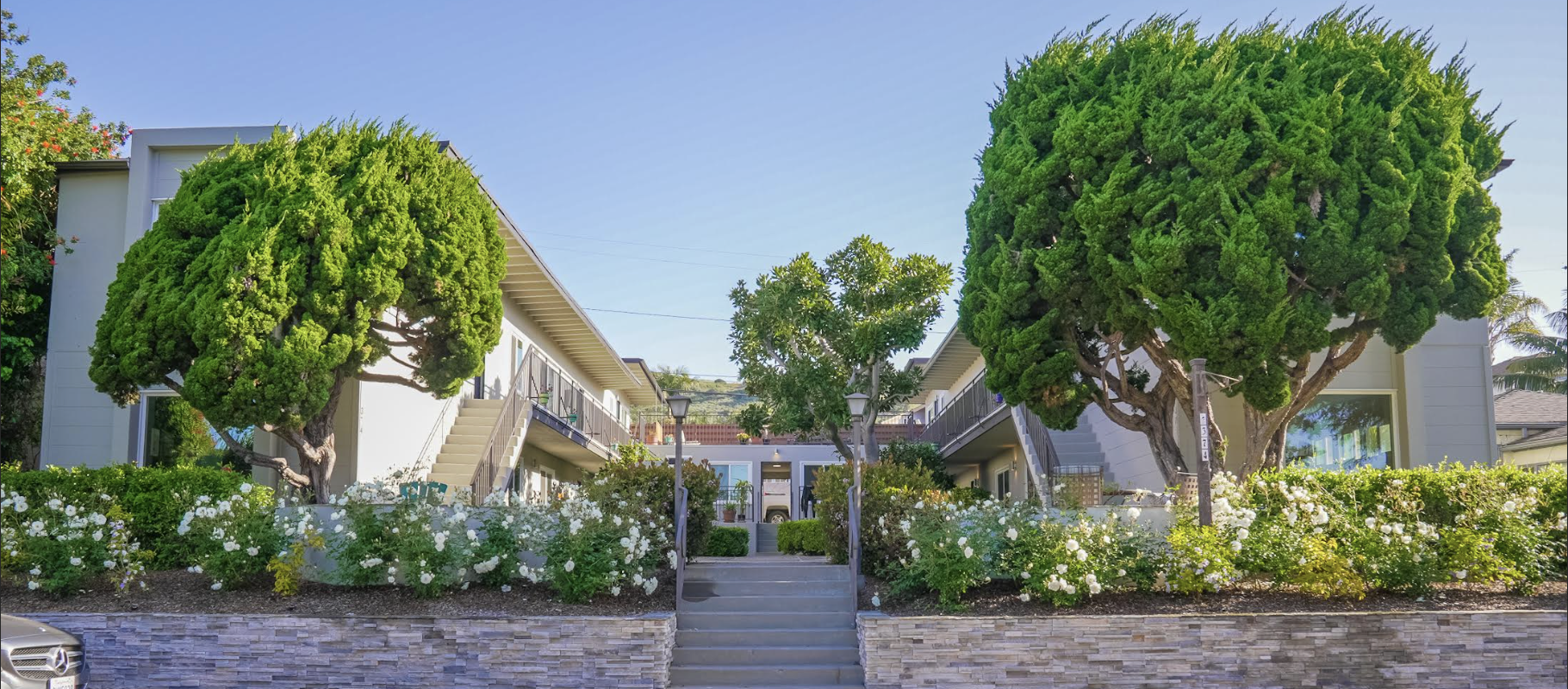 Renovated apartment building in Laguna Beach suitable as a 1031 exchange replacement property